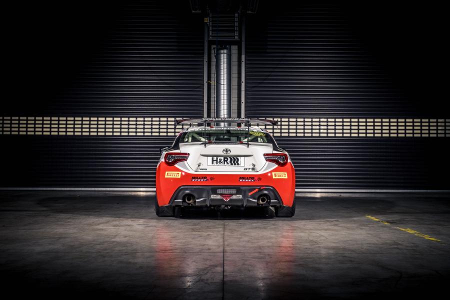  Toyota GT 86 CS Cup by TMG 2017 года  (фото 4 из 8)